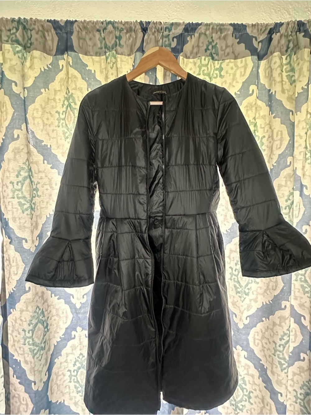 Coucept à Trois Black Bell Sleeve Puffer Coat XS